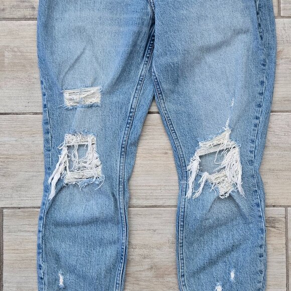 Abercrombie & Fitch The Mom High Rise Jeans Women's Destroyed Knee Raw Hem 28/6 - Picture 5 of 8